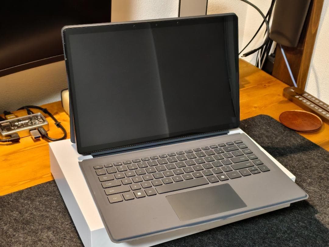 MINISFORUM V3 タブレットPC Ryzen 7 8840U 32GB