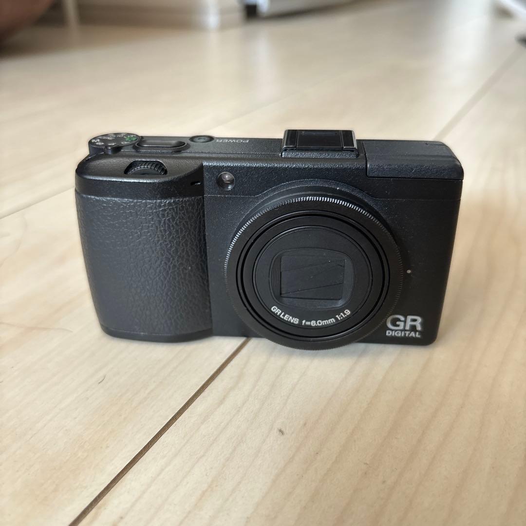 美品（即決の場合値下げ可能）RICOH GRⅢ DIGITAL コンパクトカメラ