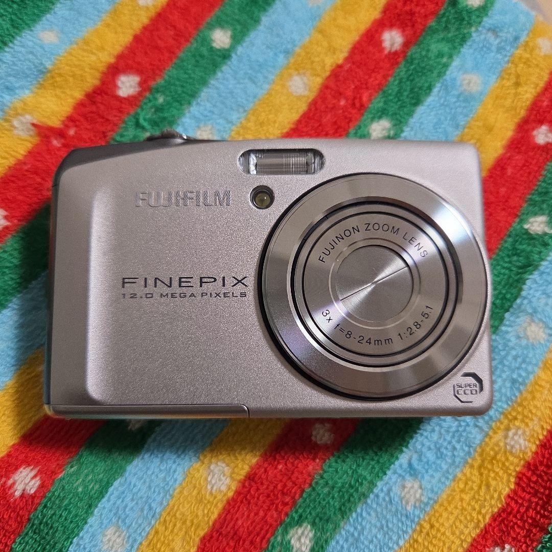 Fujifilm FinePix F60fd デジタルカメラ