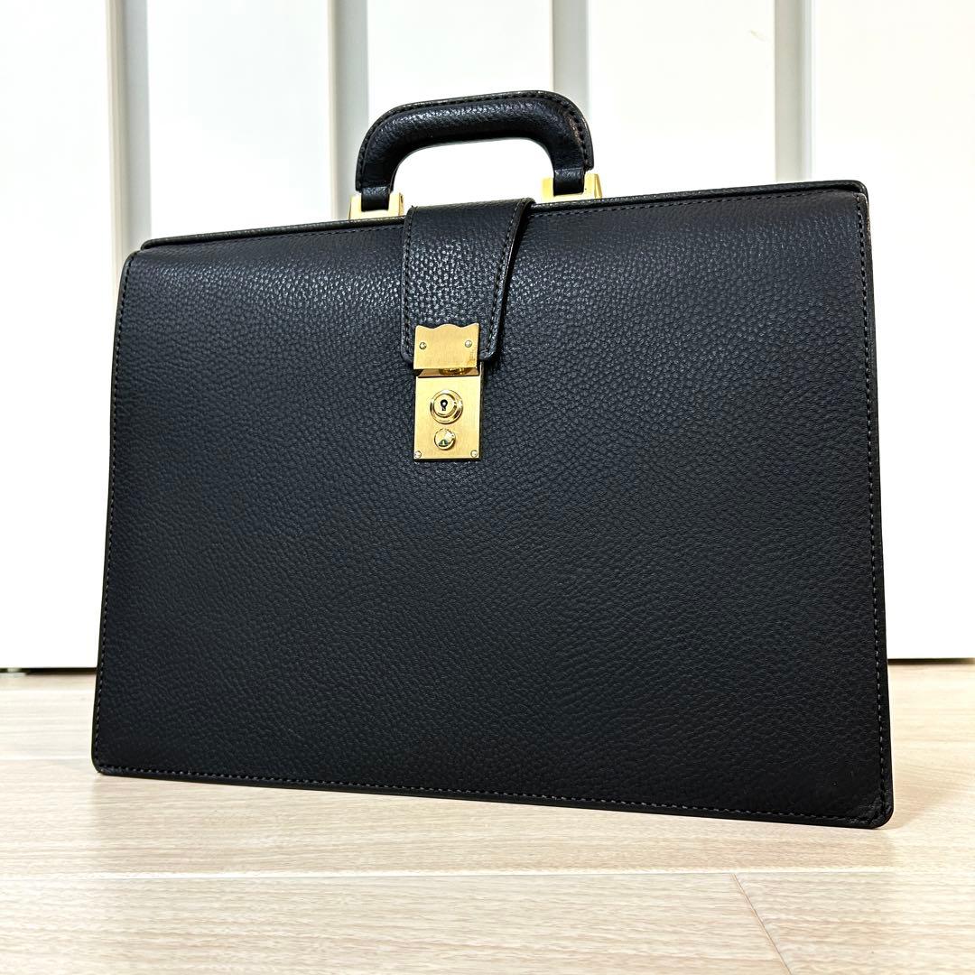 GINZA TANIZAWA 銀座タニザワ ダレスバッグ 本革 真鍮錠前付き 黒