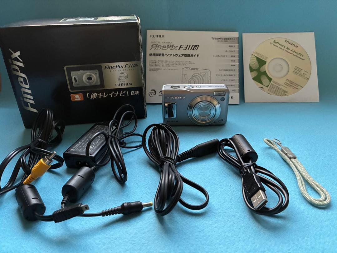 【美品】【動作品】FUJIFILM FinePix F31fd 箱付き