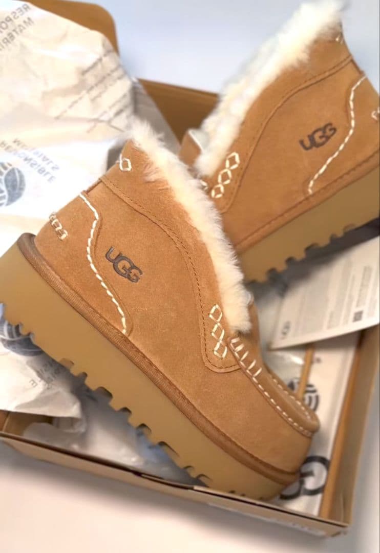 希少　UGG 日本未発売 ANSLEY PARC アンスレーパーク　厚底