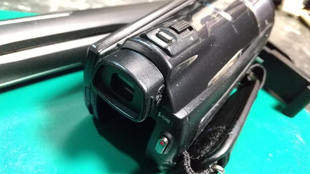 ソニーHDR-CX550 三脚セット バッテリー残量なく未確認の為、現状品