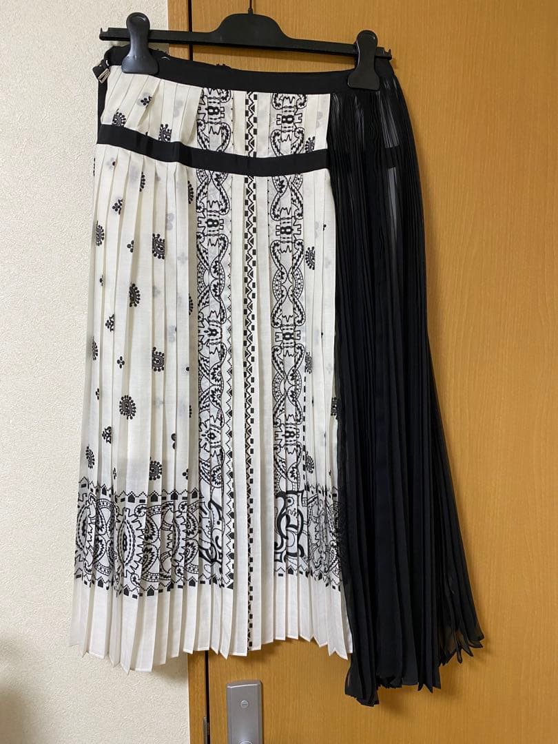 sacai プリーツスカート　2