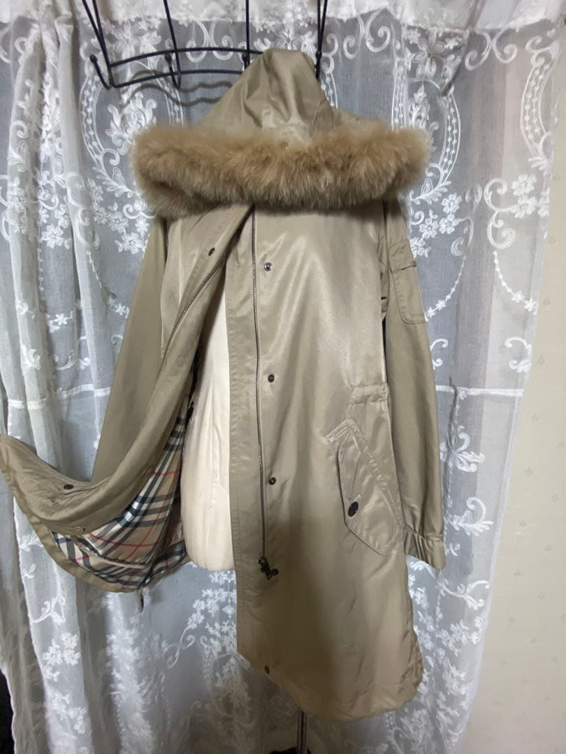 sweet 　　　新品　バーバリーロンドン　　ライナーファー付き