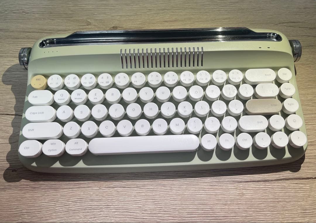 タイプライター キーボード　ios Android Windows