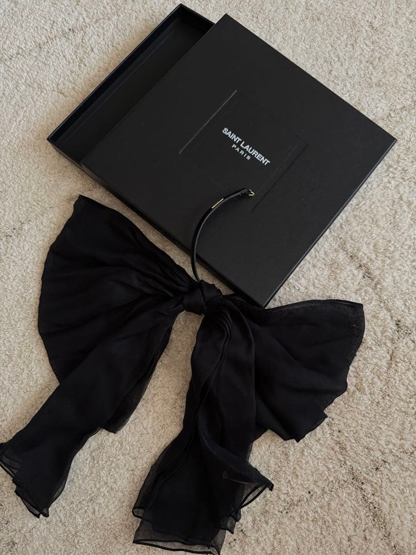 中古美品　Saint Laurent Paris チョーカー リボン シルク