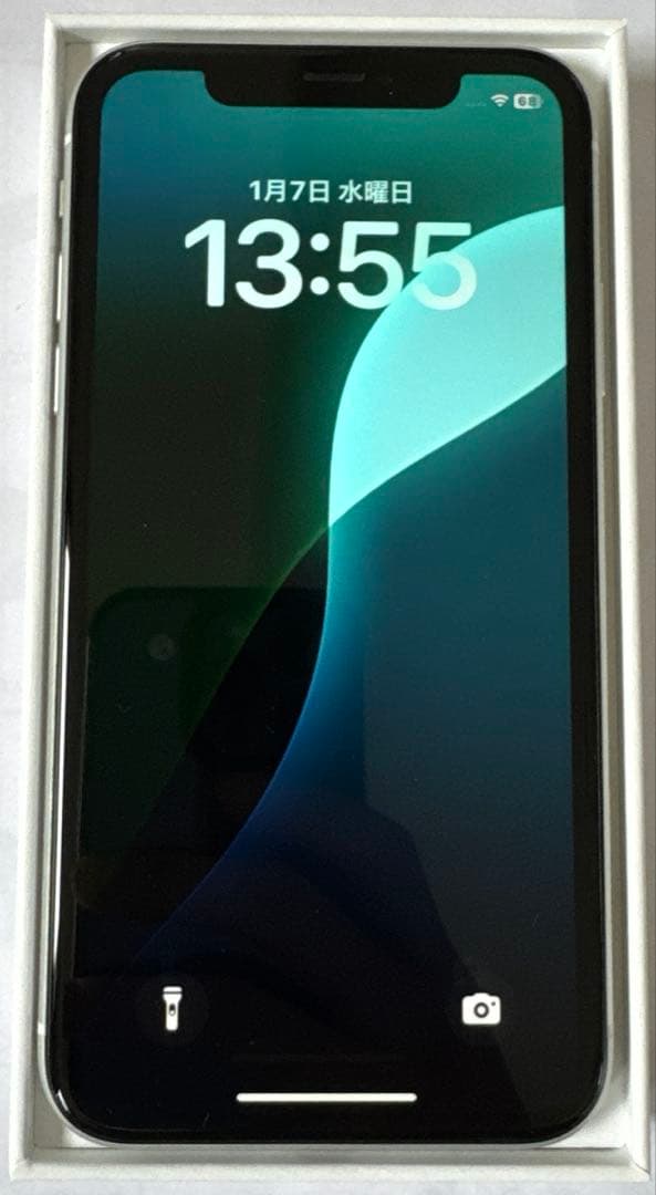 iPhoneXR ホワイト　64GB