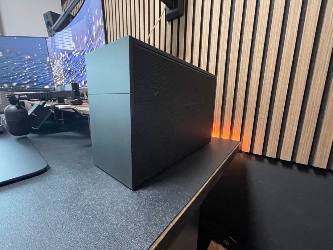 FormD T1 Black Sandwich + PCIe4.0 ケーブル