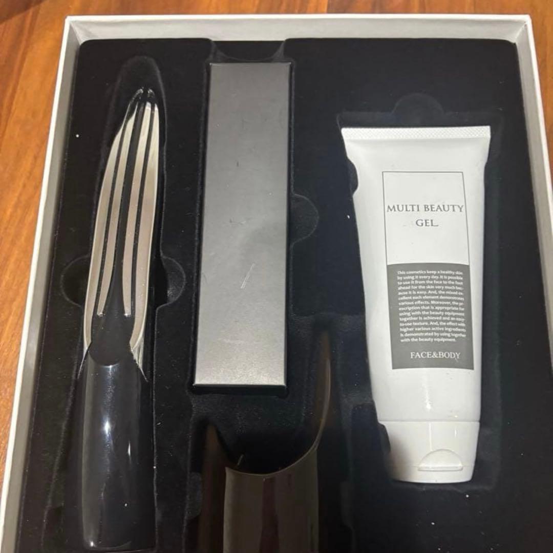 【ジェル付き・箱付き】パイラナイトEMS ラジオ波 美顔器