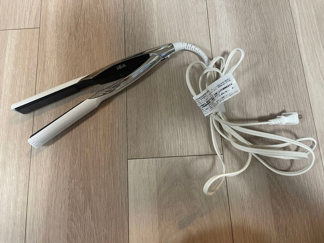 ReFa（リファ）ビューティックストレートアイロン ／ホワイト
