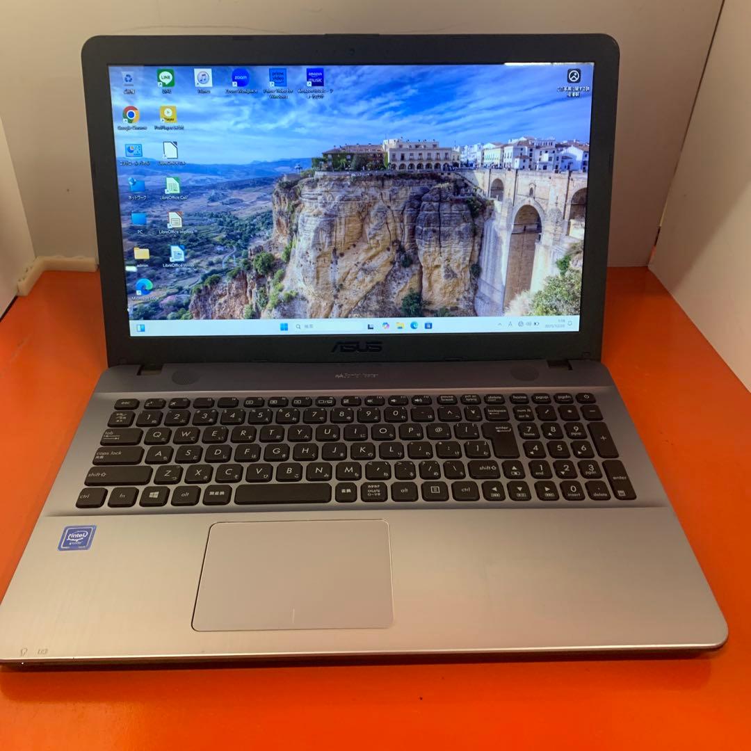 ASUS DVD付き　爆速SSD搭載 Windows11 ノートパソコン