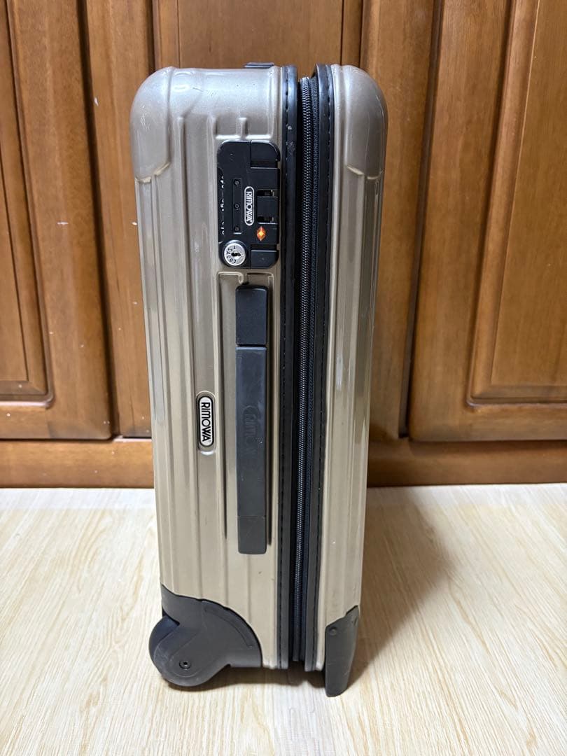 RIMOWAリモワ SALSAサルサ 859.52 33ℓ 2輪スーツケース