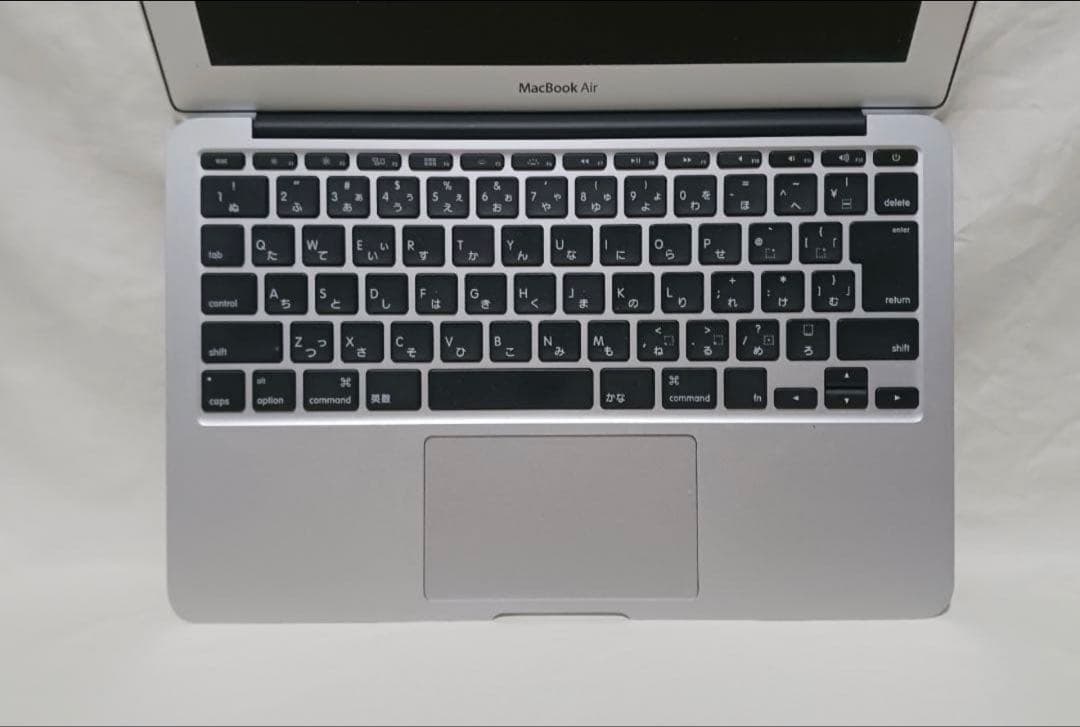 ACアダプターあり　MacBook Air 11インチシリーズ最終型