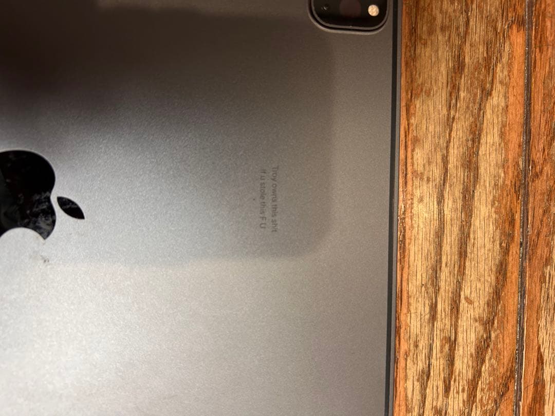 Apple iPad グレー