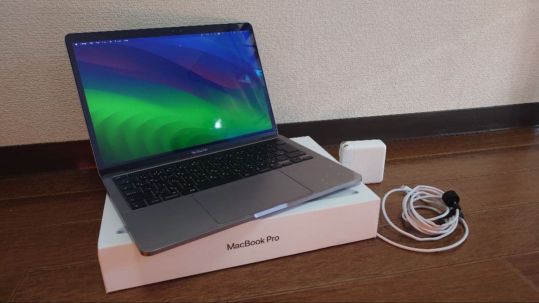 MacBook本体 Apple MacBook Pro (M2, 8GB)