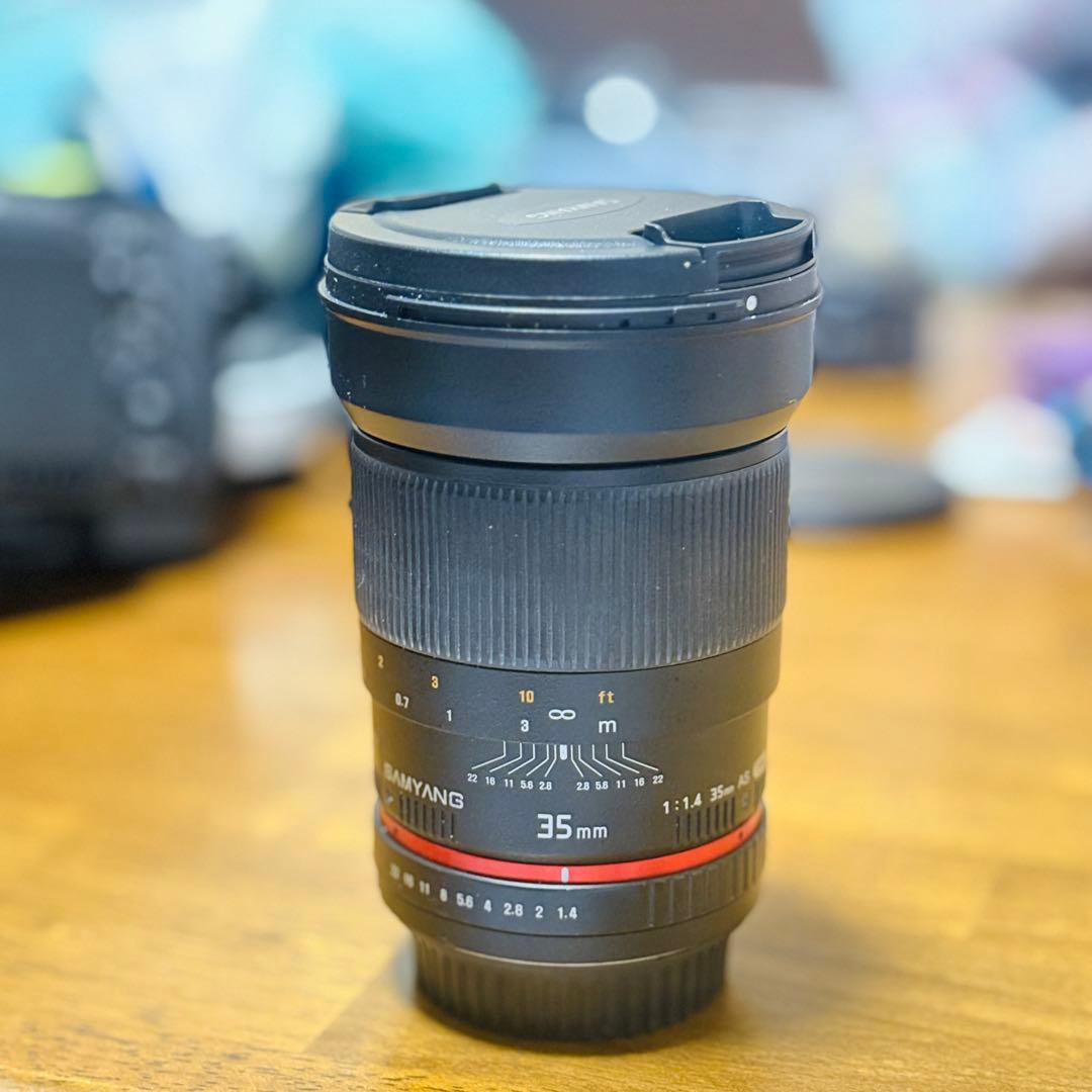 SAMYANG　35mm f1.4 EF