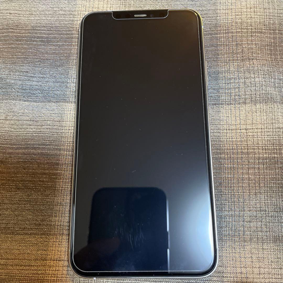 美品iPhone 11 ProMax 512GB シルバー 本体　箱と付属品あり