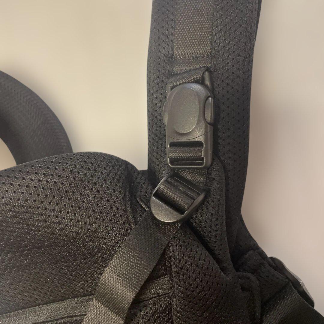 美品　ピトレスク Pittoresk ベビーキャリア ファースト 抱っこ紐