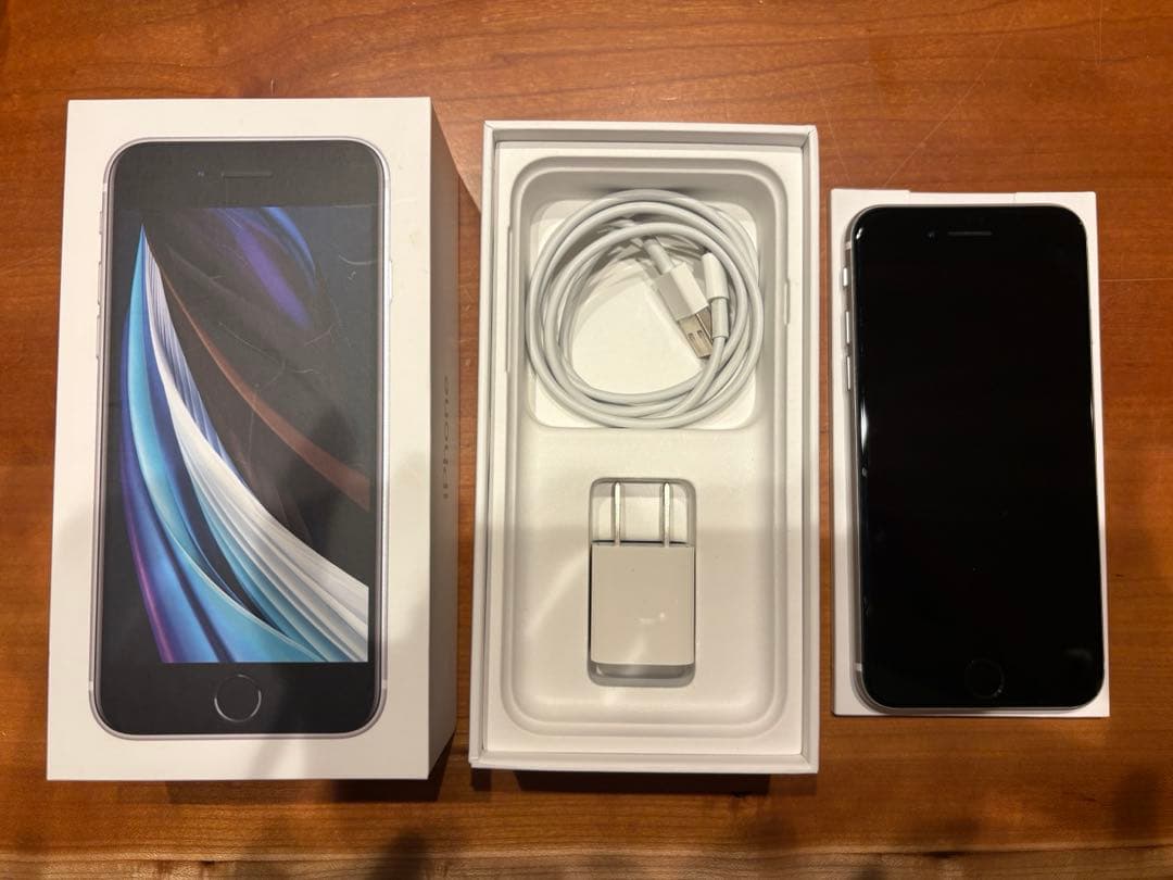 Apple iPhone SE (第2世代) 本体