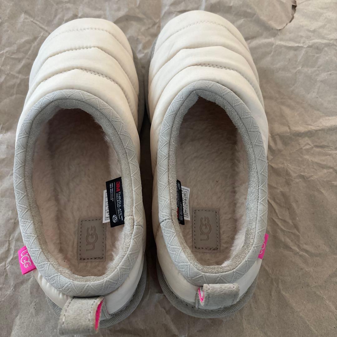 UGGスリッポン