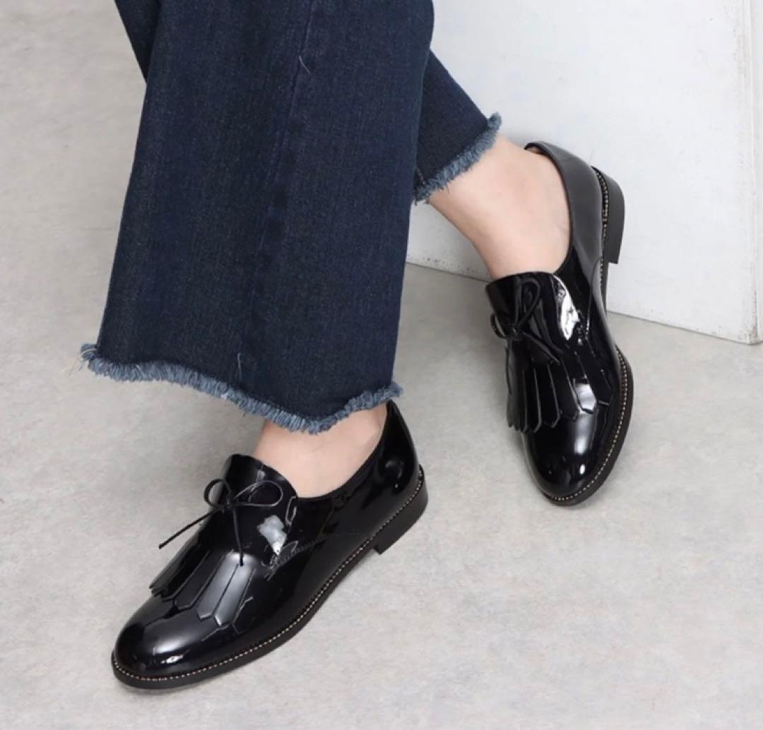 【本日価格】インターショシュール レースリボンエナメルキルトシューズ 37