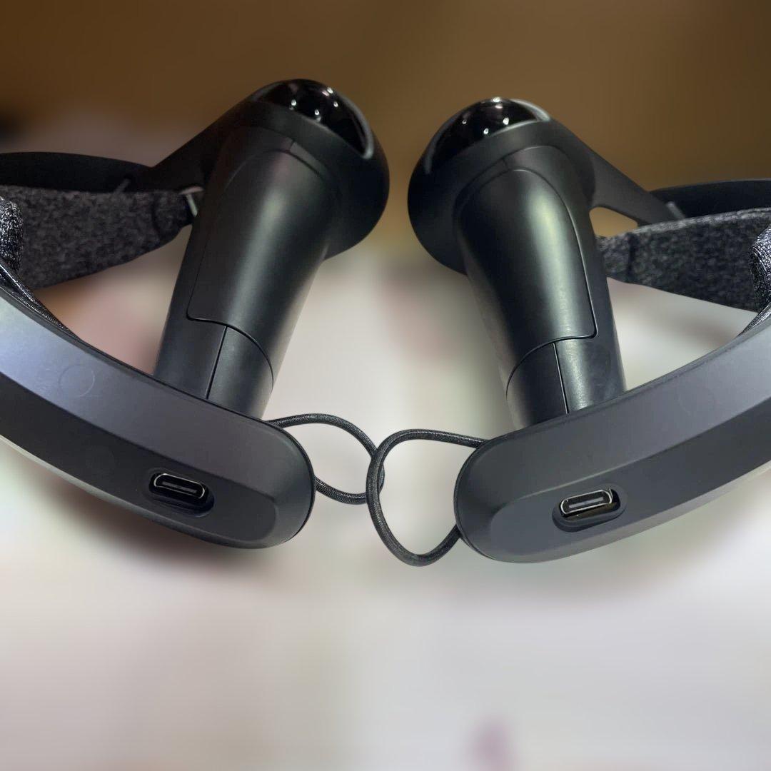 美品　valve indexコントローラー左右セット 動作確認済み　清掃済み