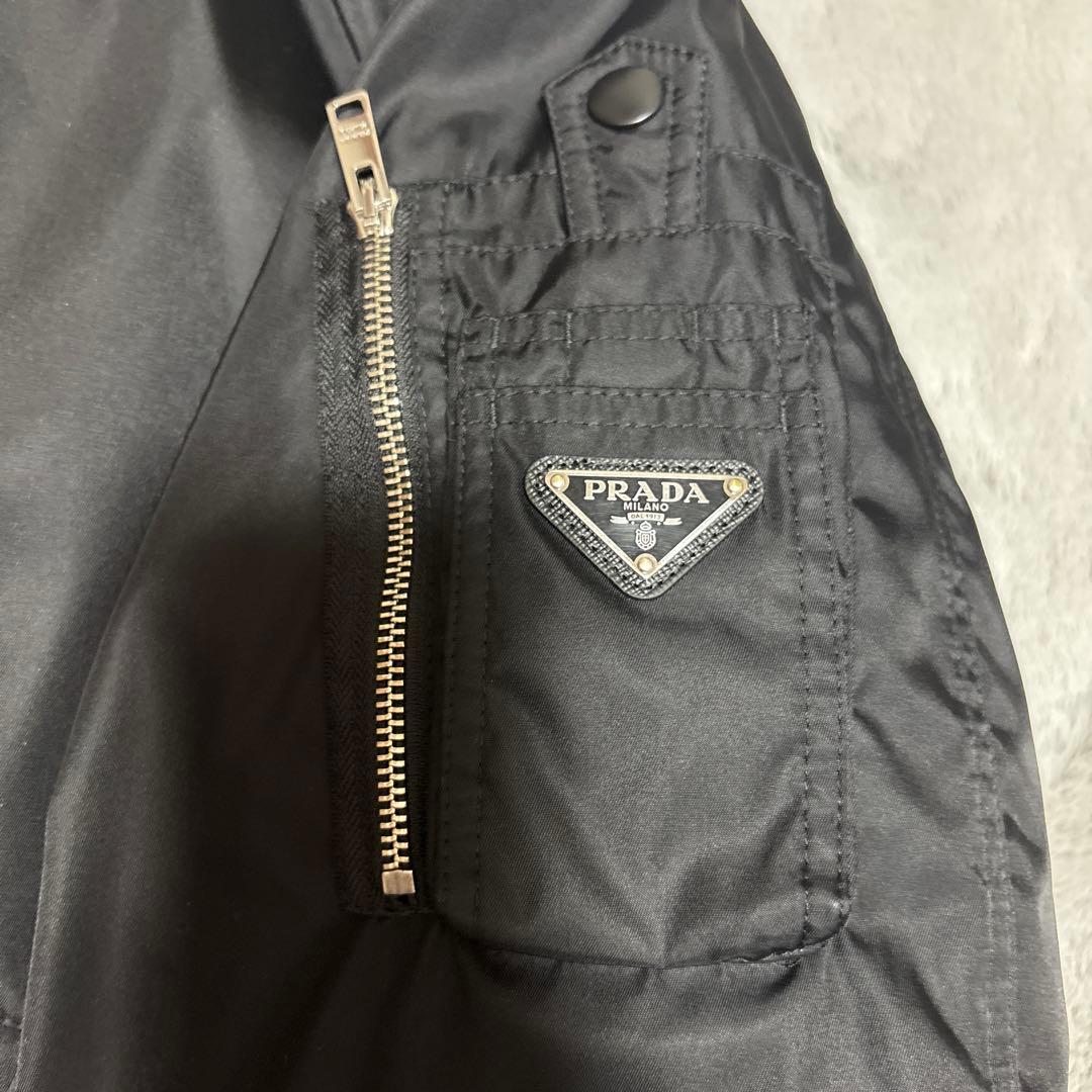 プラダ　Re-Nylon ボンバージャケット