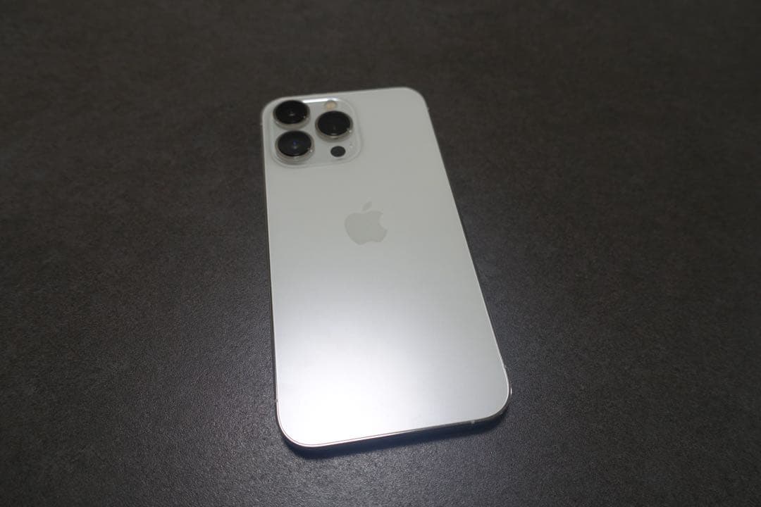 Apple iPhone 13 Pro 256GB 本体 シルバー