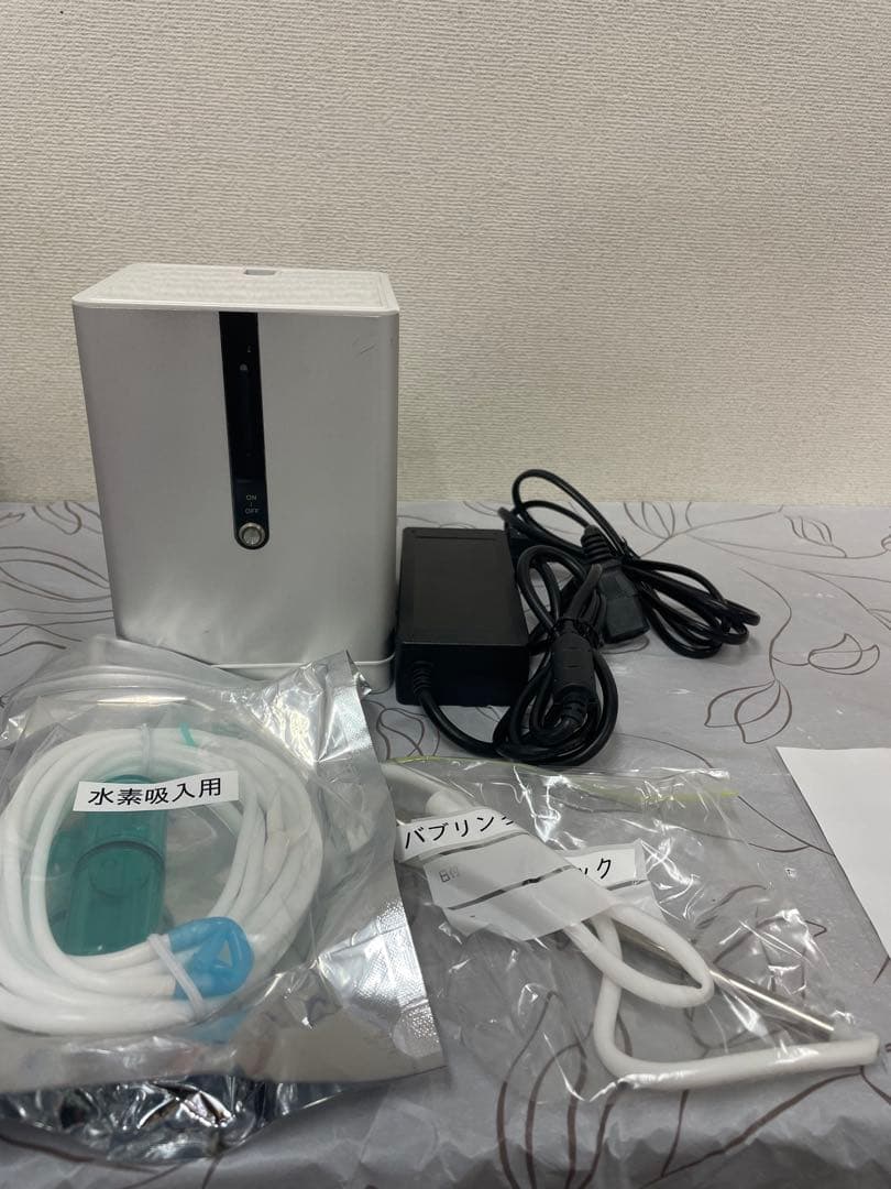 水素吸入器　水素水生成器　150ml/分　旧型　352000円の品　最終特価