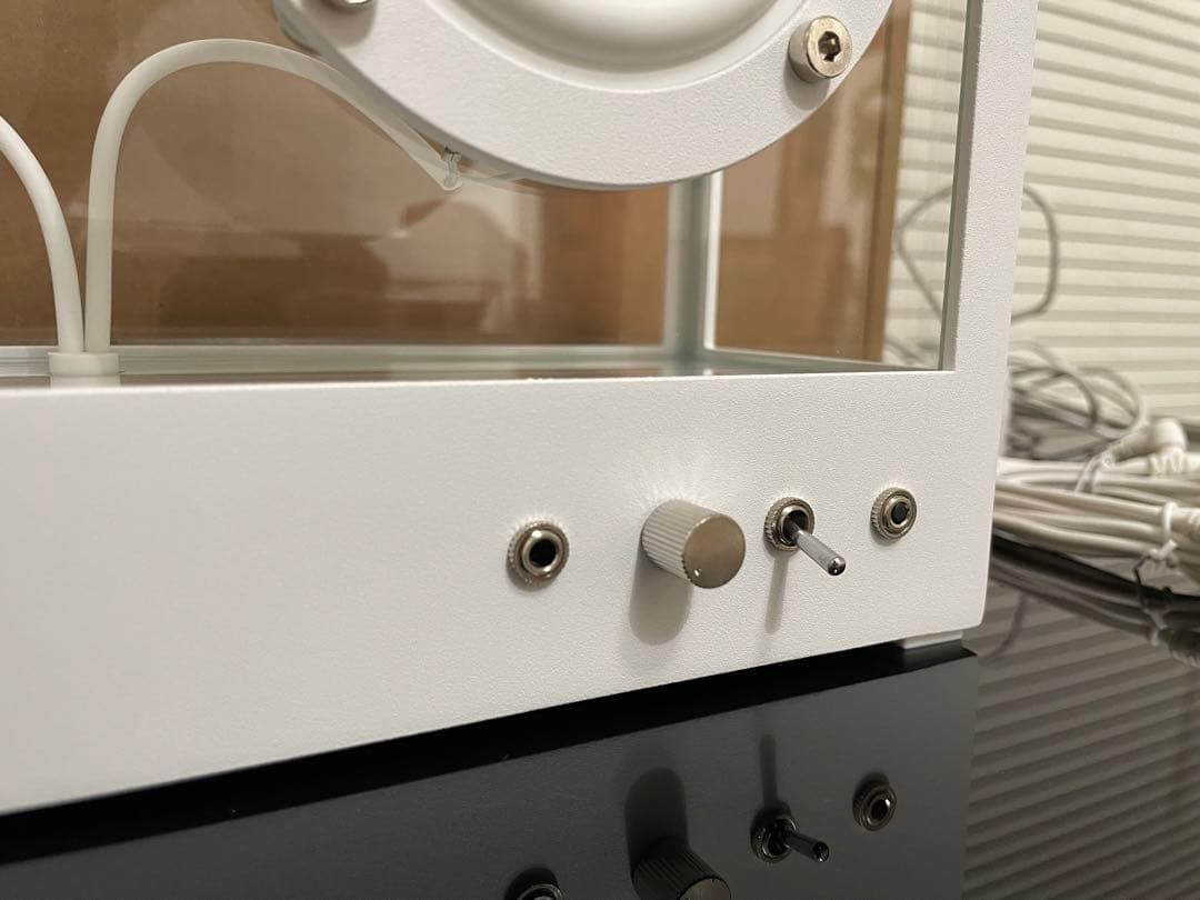 スピーカー・ウーファー small Trans parent speaker White