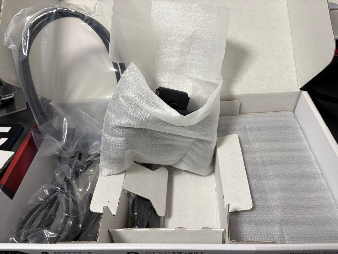 Nintendo Switch ネオンブルー、レッド