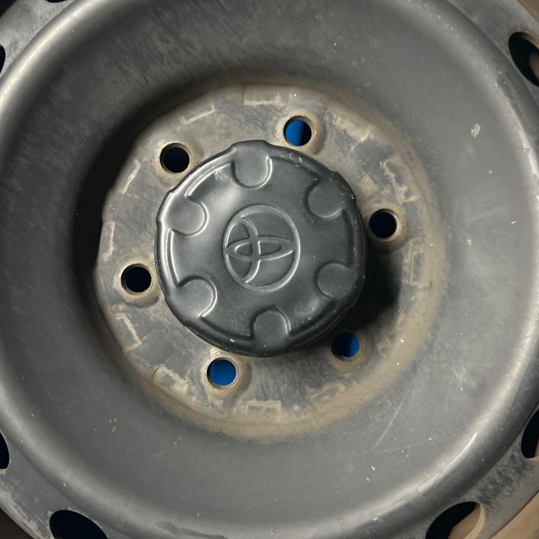 TOYOTAＦＪ純正ホイールとノーマルタイヤ４本セット送料込