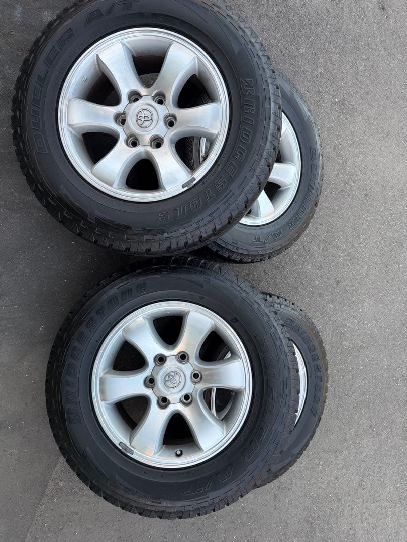 激安価格！　トヨタ 17インチ オフロード タイヤ・ホイールセット