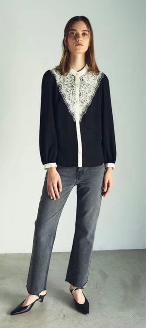 新品•未使用 グレースコンチネンタル バイカラーレースブラウス