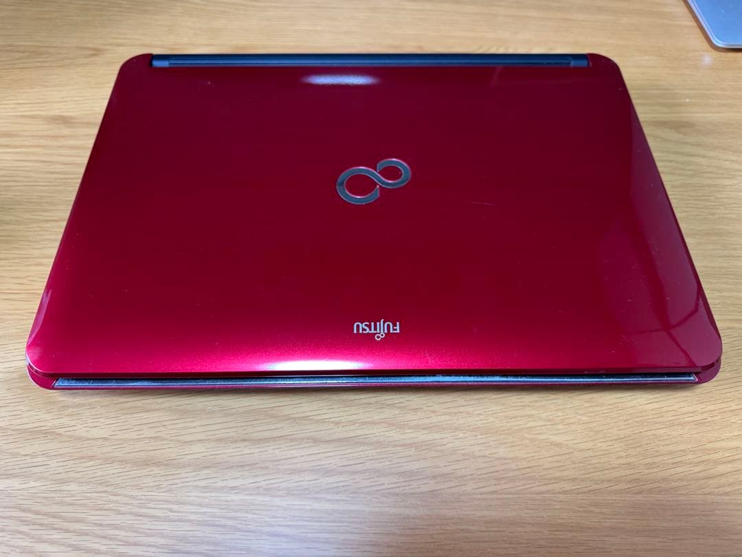 LIFEBOOK AH53/C レッド