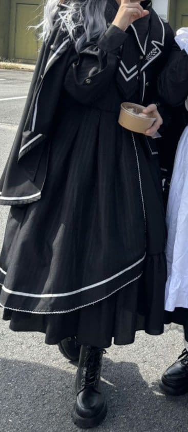 軍服ロリータワンピース