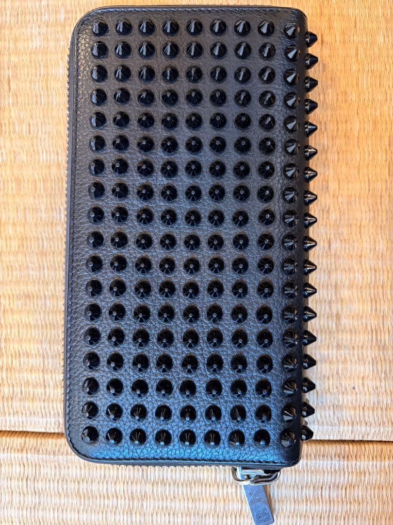 クリスチャンルブタン　長財布　中古