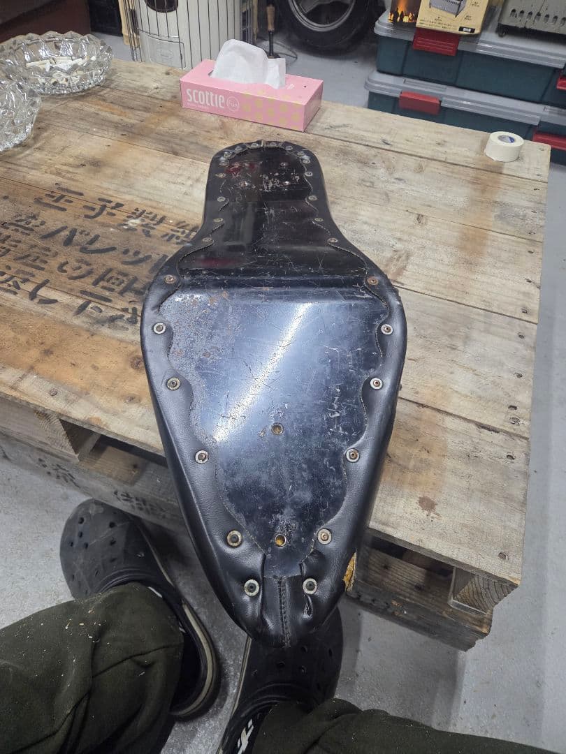 限定値下げ　ジュリアーリ シート ショベル 4速 アイアン パン