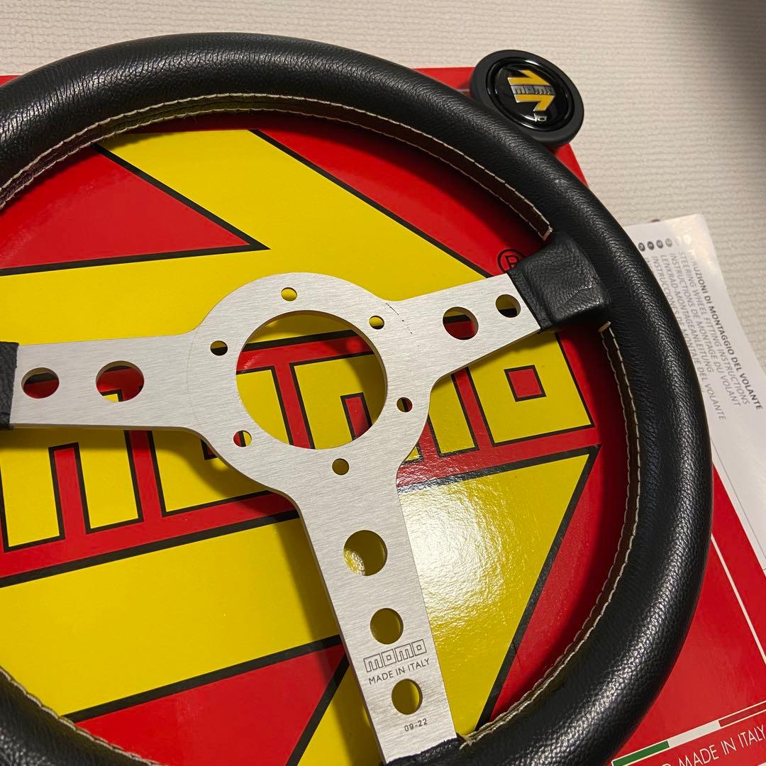 MOMO ステアリング PROTOTIPO SILVER 320φ