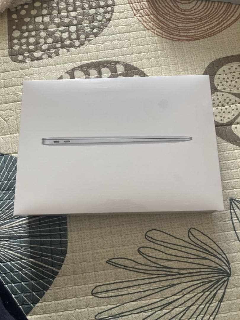 【新品未開封】Apple MacBook Air13インチ 256GB 2020
