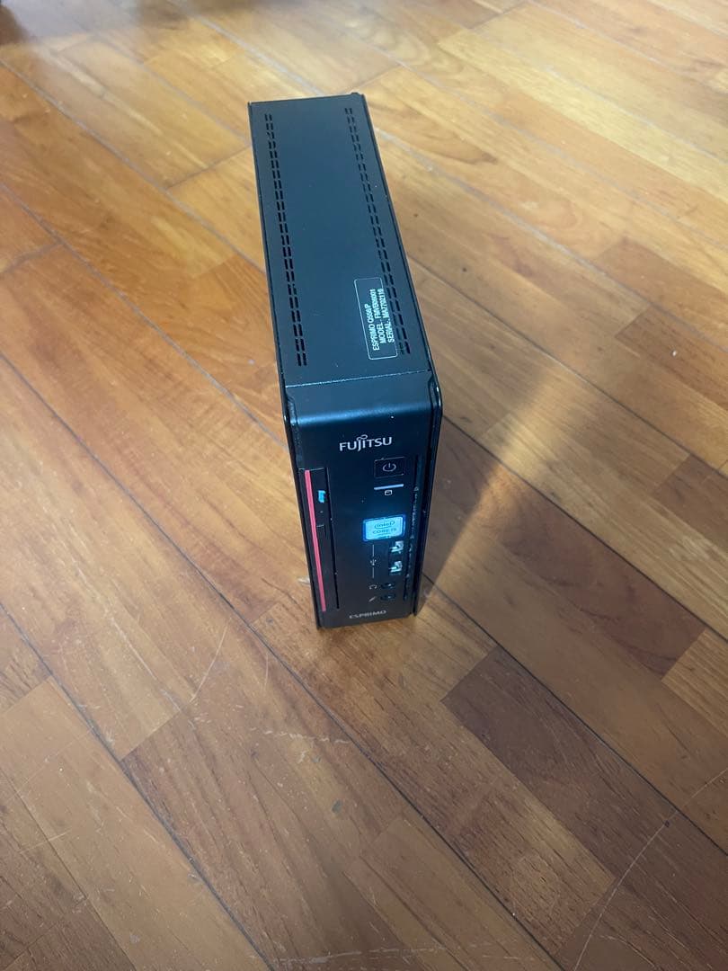 富士通 Q556/P i5/4GB/HD500GB/Win11/Office