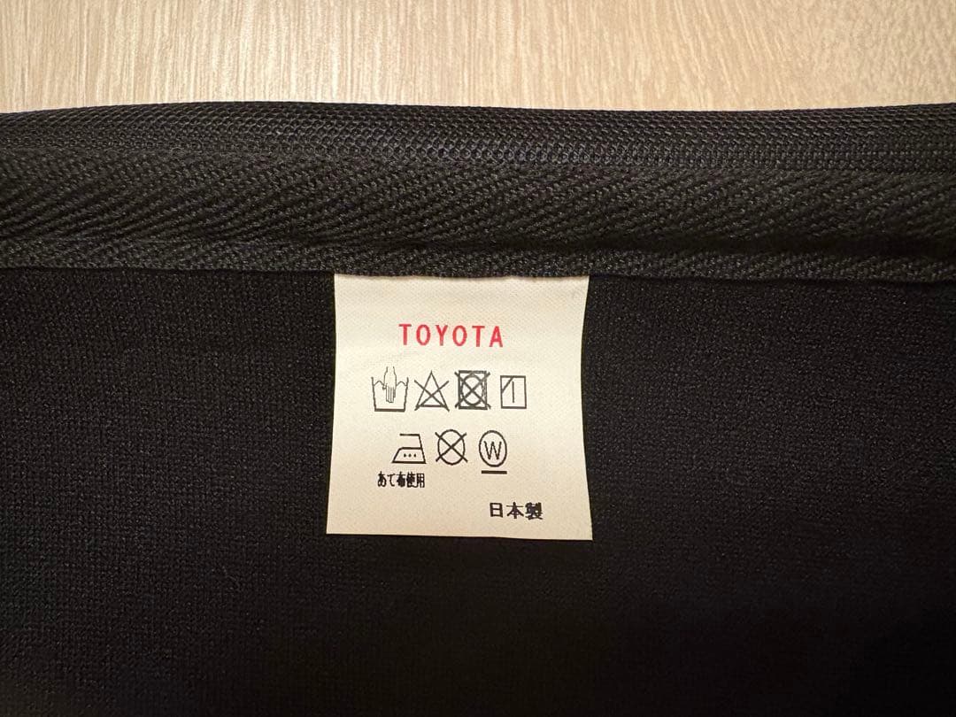 ラゲージソフトトレイ（7人乗り用）