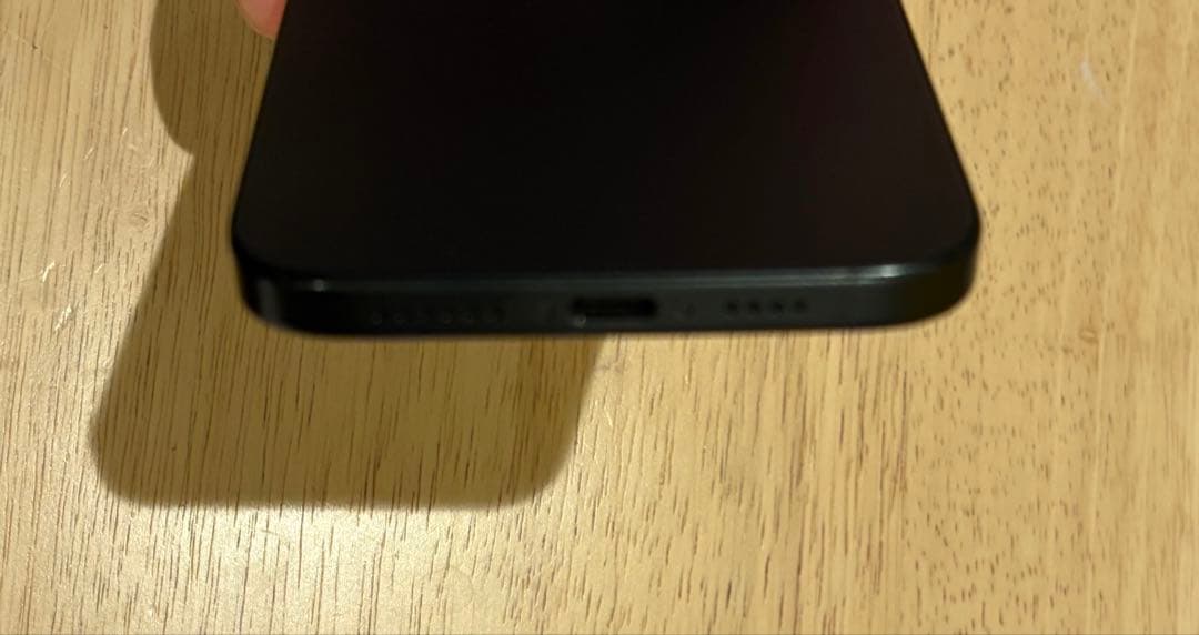 iPhone15 Plus 128GB ブラック SIMフリー 保護ケース付き