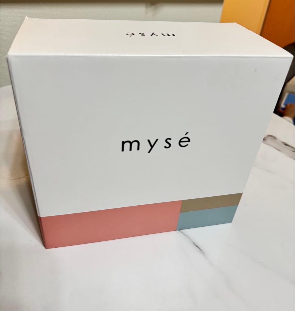 【新品未使用】mysé 美顔器 ホワイト ゴールド 充電器付き