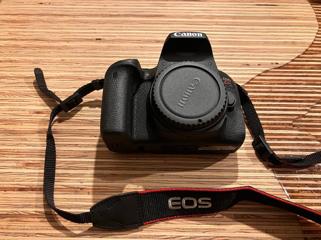Canon EOS x9i デジタル一眼レフカメラ 本体