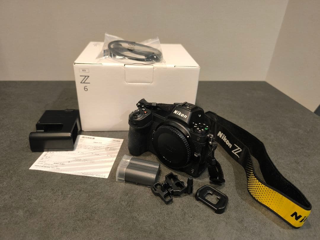 Nikon Z6 ミラーレス一眼 本体と付属品