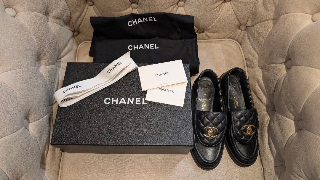 オーロラ　美品 CHANEL ターンロック ローファー 36 ゴールド金具