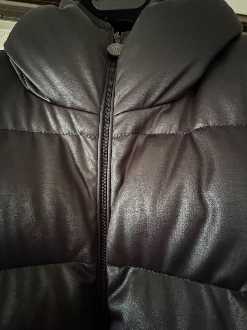 スヌスヌ。 美品❣️MONCLER ネイビーダウンジャケット フード付き