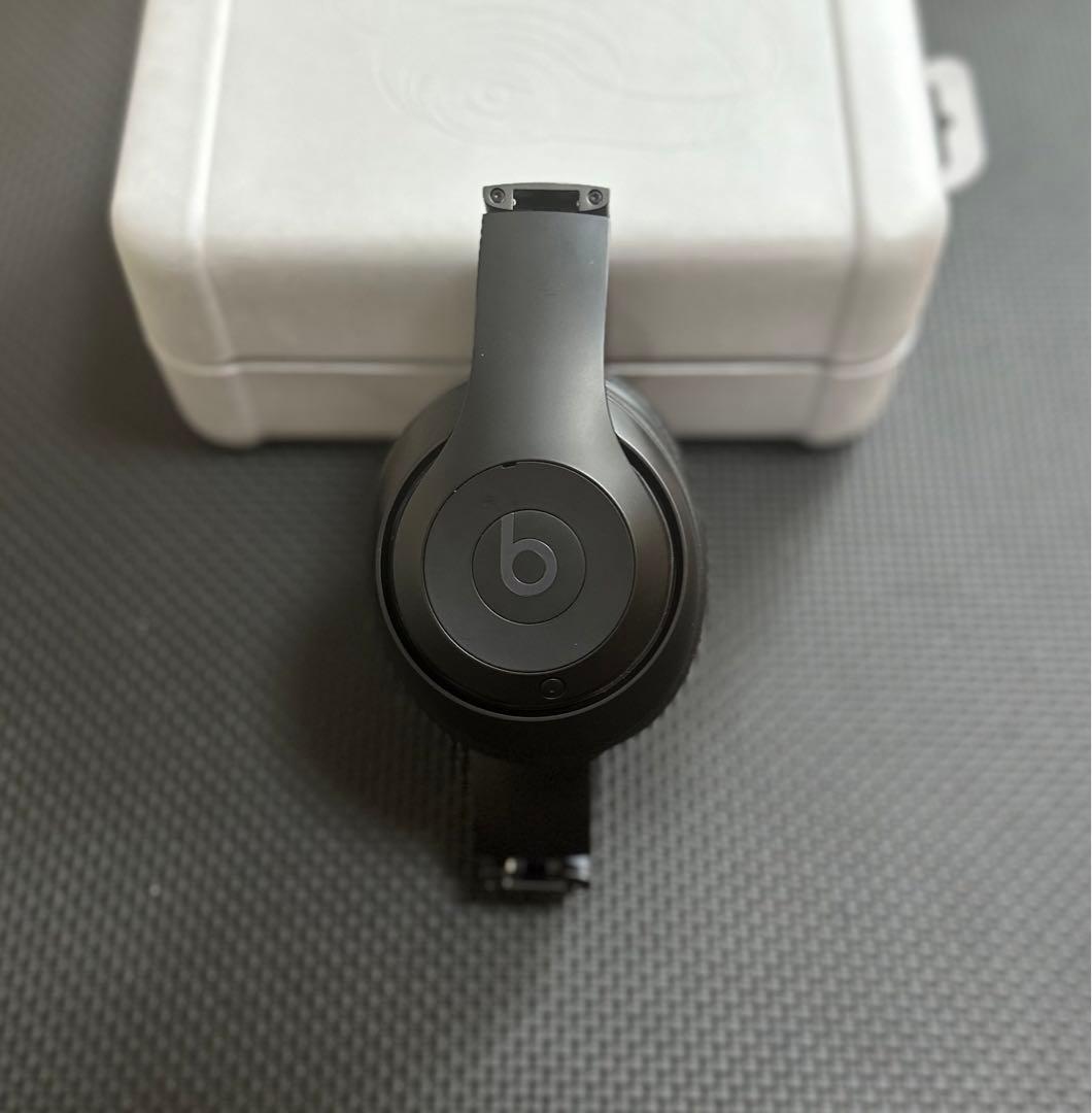 Beats Studio Proワイヤレスヘッドフォン – ブラック